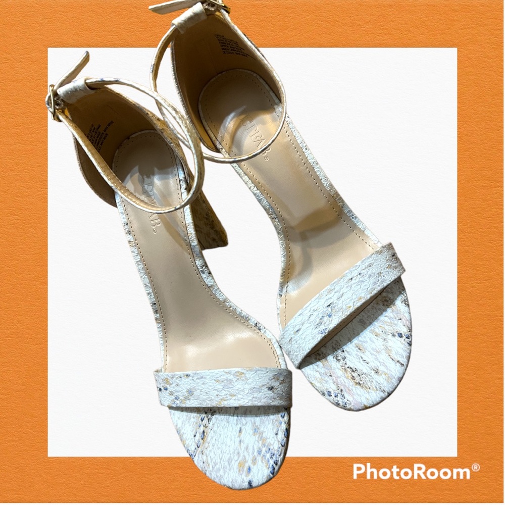 NWT  Just Fab size 7 snakeskin heels - Picture 5 of 7